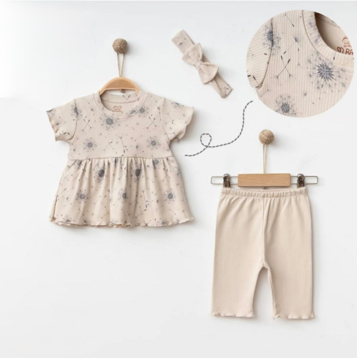 طقم طفلة مكون من قطعتين وربطة شعر باللون البيج من SD BABY