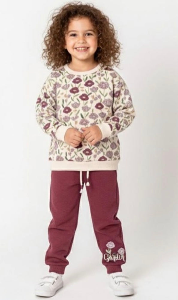 Miniworld  طقم طفلة باللون الاحمر برسمة ورود من