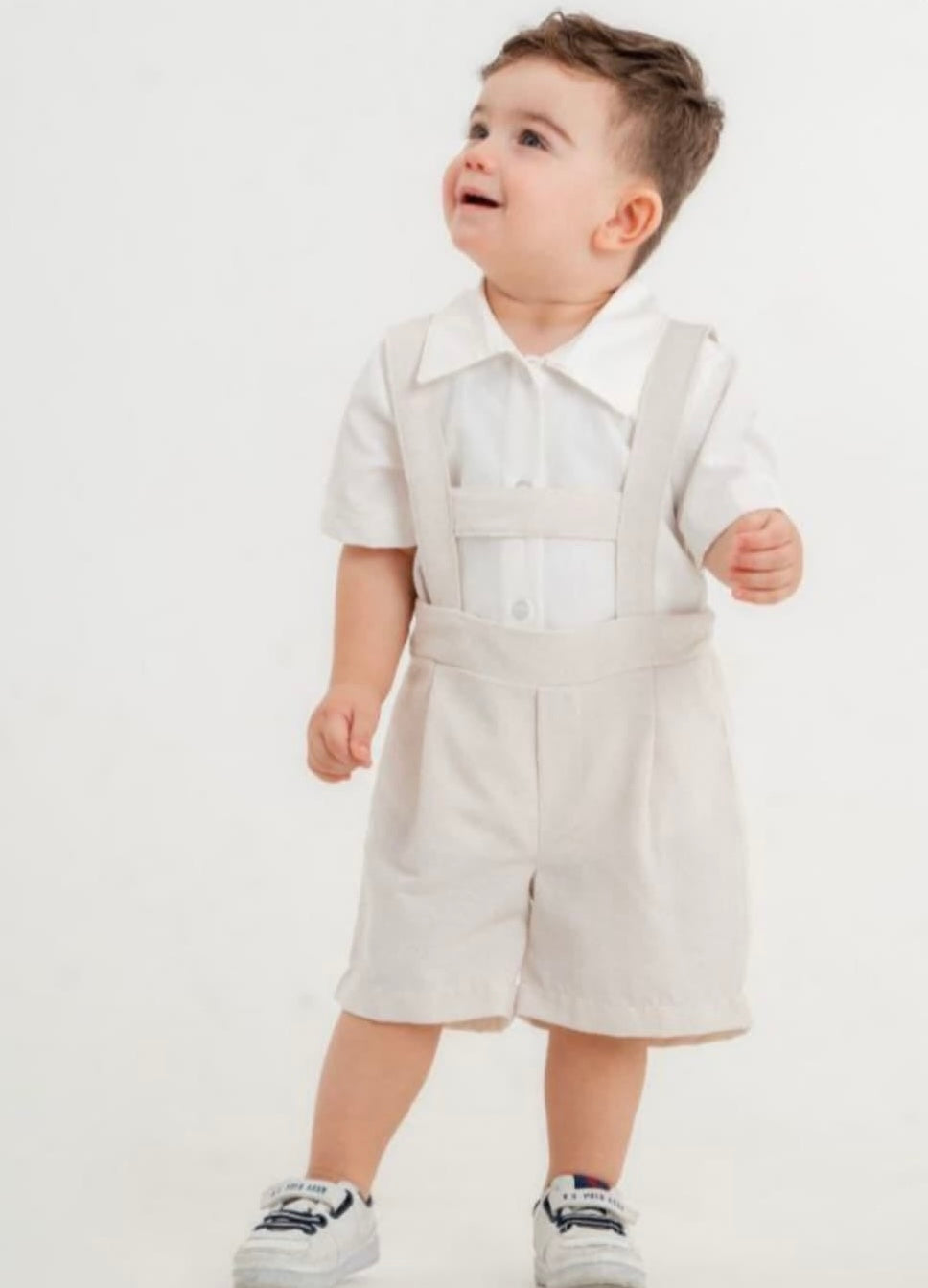kidsroom  طقم ولد مكون من قطعتين باللون البيج من