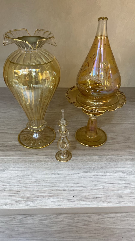 طقم المداخن باللون العسلي