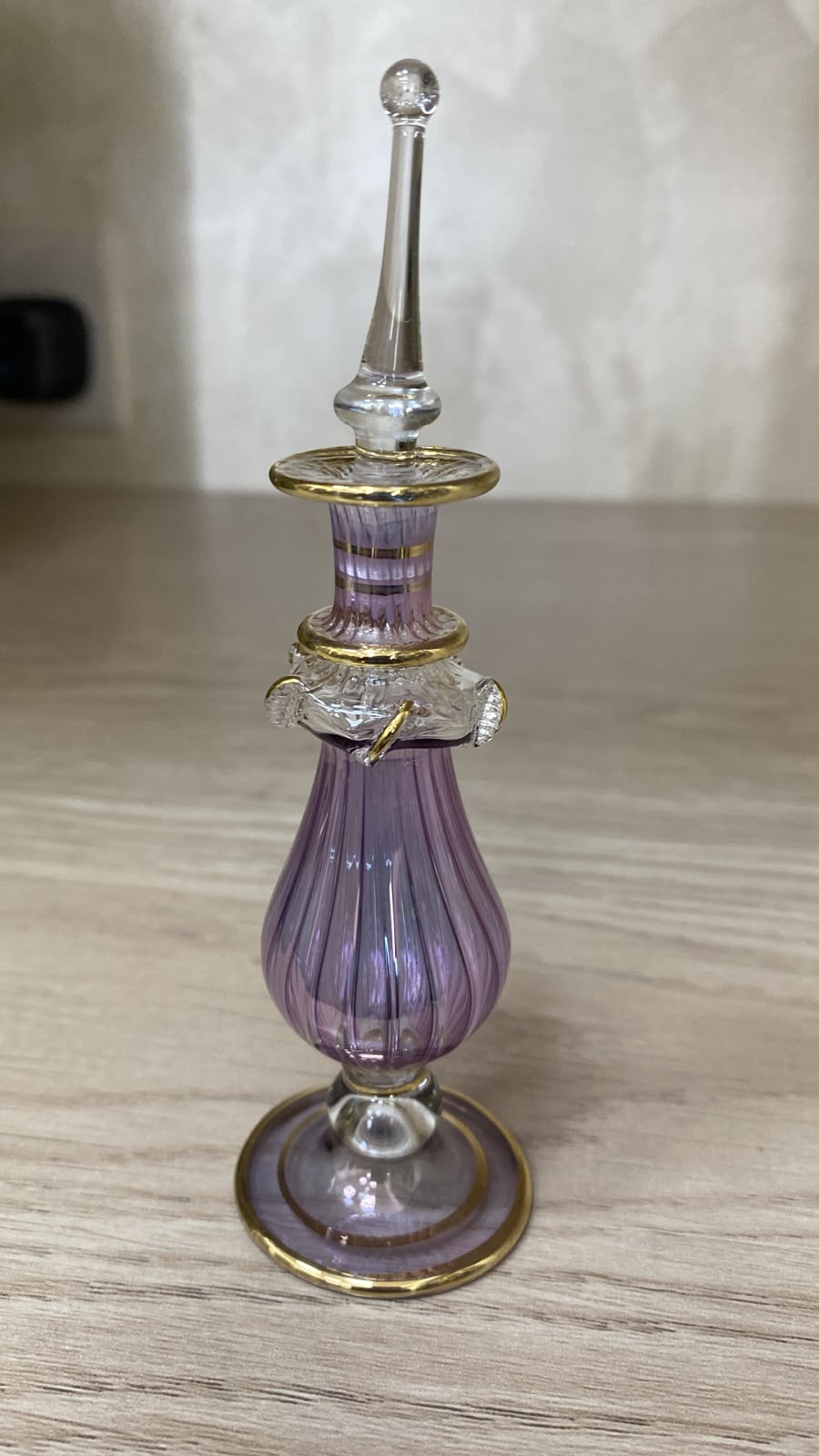 زجاجة عطر تولة